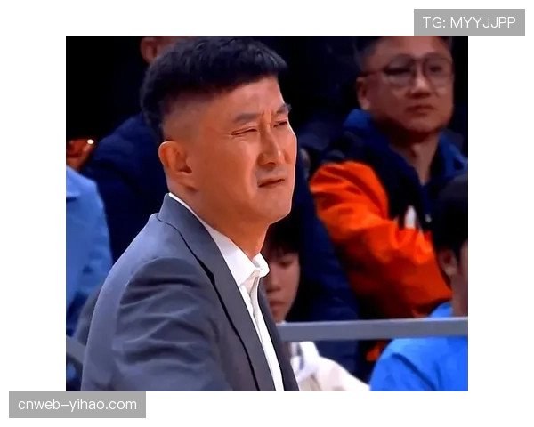 广东宏远主帅杜锋因肠胃不适紧急就医 缺席关键赛事